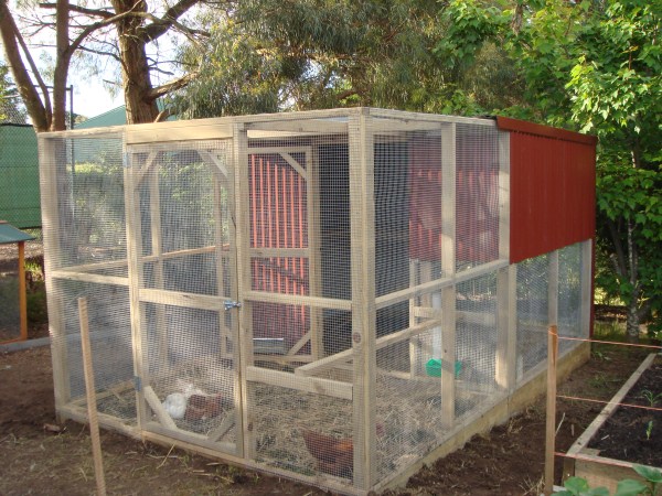 2_Tier_chookhouse_with_additional_run_at_front.jpg