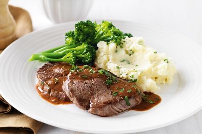 steak-diane-with-chive-mash-22693_l.jpeg