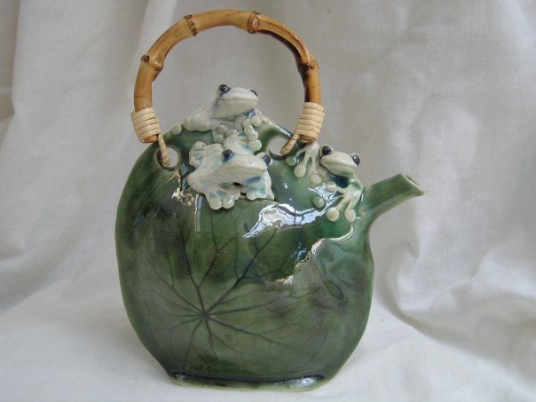 ruth peterson teapot.jpg